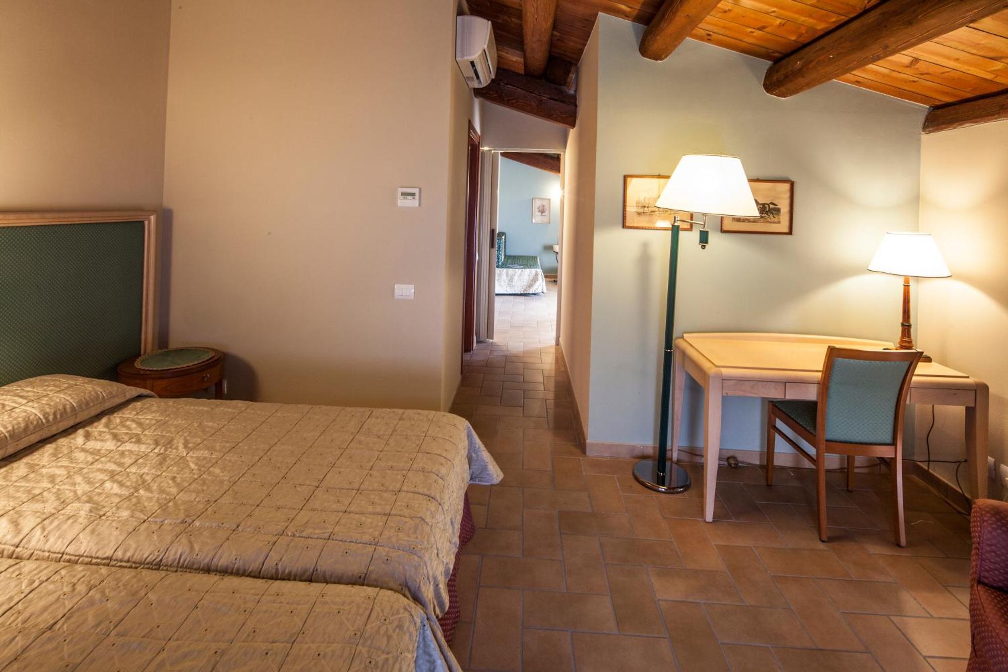 Hotel Residence Diamantina Ферара Екстериор снимка