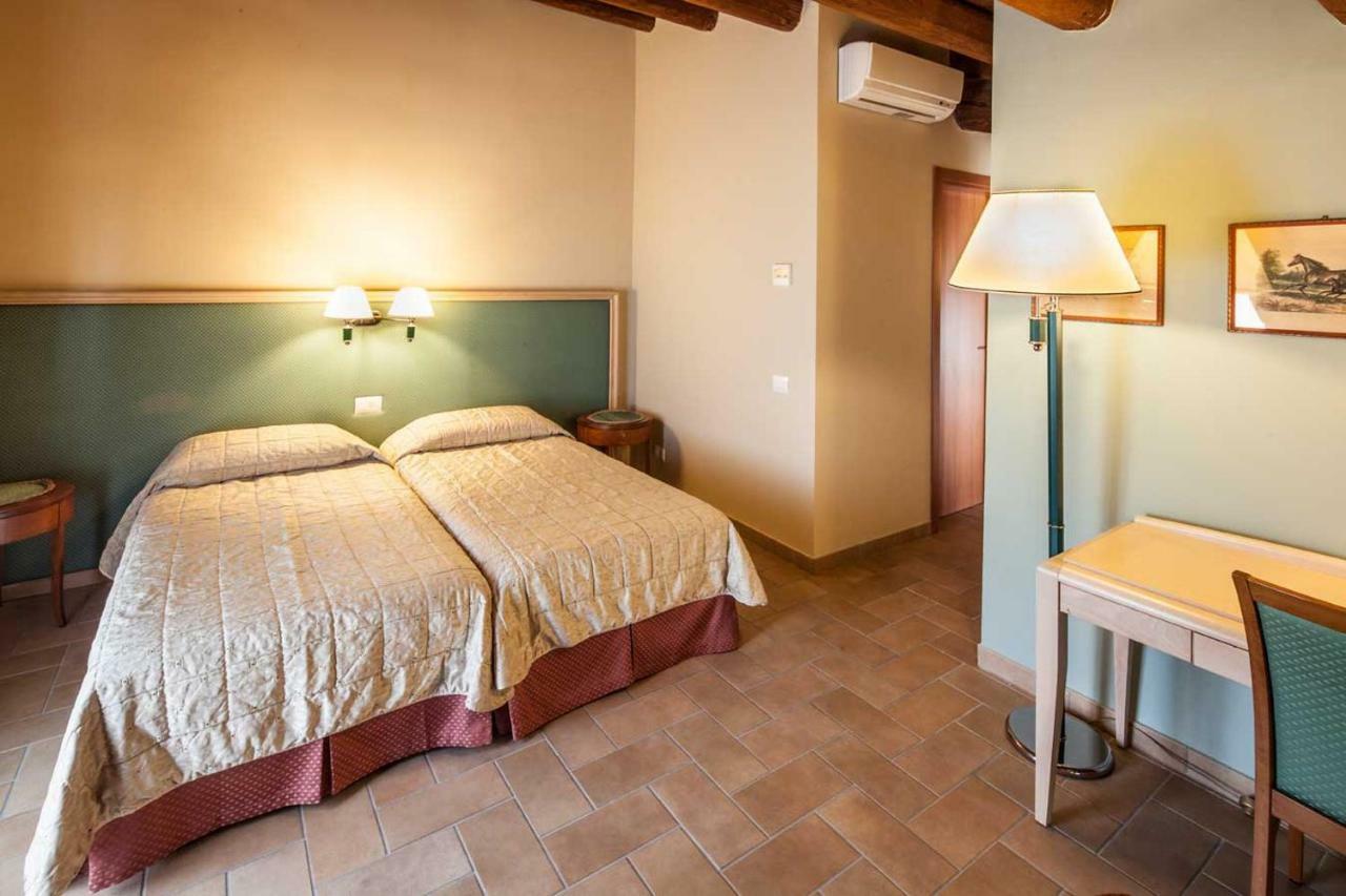 Hotel Residence Diamantina Ферара Екстериор снимка