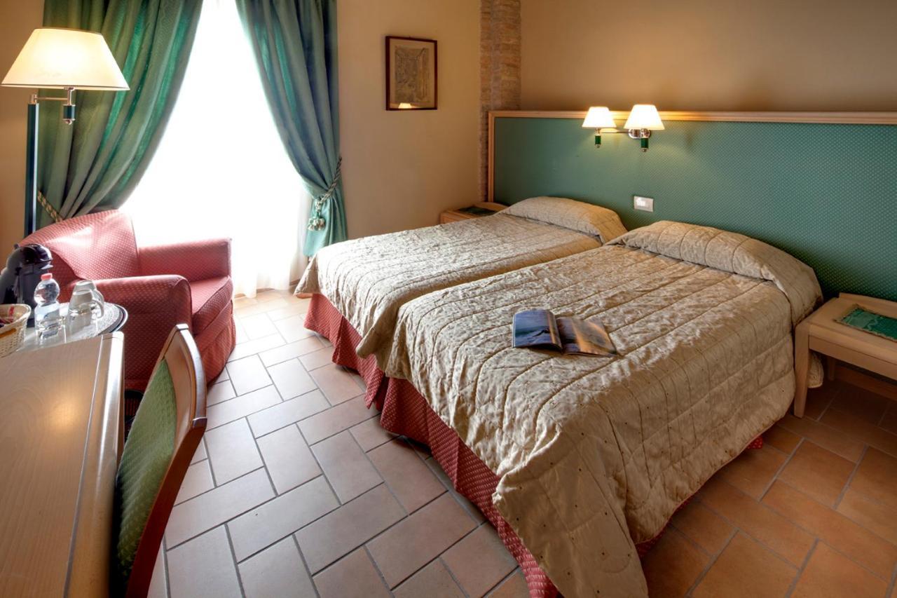 Hotel Residence Diamantina Ферара Екстериор снимка